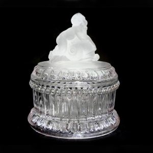 BOMBONIERE BACCARAT COM FIGURA ANGELICAL